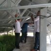 Dinas Perindag Tanjab Timur bersama dinas terkait, Perkim, Inspektorat dan Bidang Aset BKD Tanjab Timur turun ke lokasi guna menghitung angka kerugian dan memaksimalkan material yang bisa dipakai maupun yang tidak bisa dipakai lagi.
