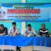 Pelaksanaan Musrenbang Desa Kuala Lagan berjalan lancar. Tampak Camat Kuala Jambi, Taufik Kurniawan, saat menyampaikan sambutan.