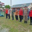 Sekda Tanjab Timur, Sapril, menjadi pembina upacara pada apel siaga Karhutla