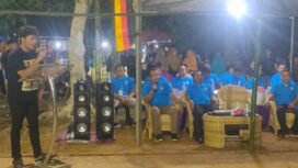 Ketua Karang Taruna Tanjab Timur, Bima Audia Pratama, menyampaikan sambutan.