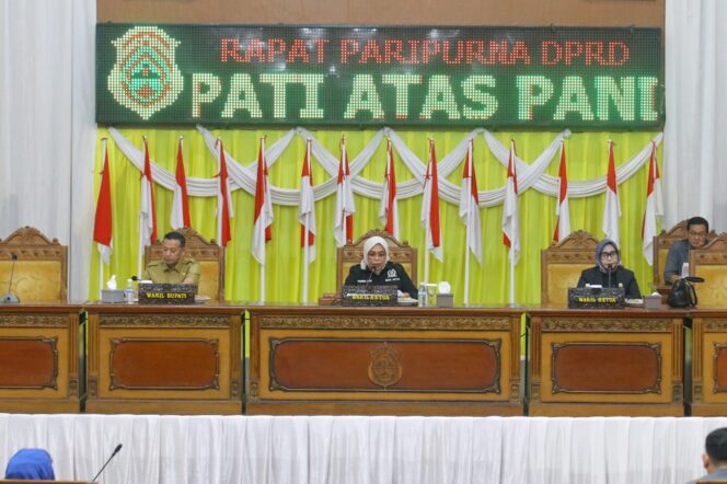 
 DPRD Tanjabtim Dengarkan Jawaban Eksekutif atas Pandangan Fraksi