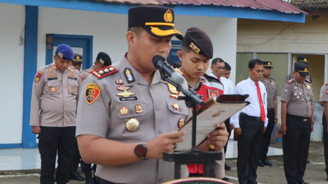 
 Pimpin Apel Perdana, Kapolres Tanjab Timur, AKBP Ade Candra Tekankan Jaga Integritas Dan Hindari Pelanggaran Dalam Pelaksanaan Tugas