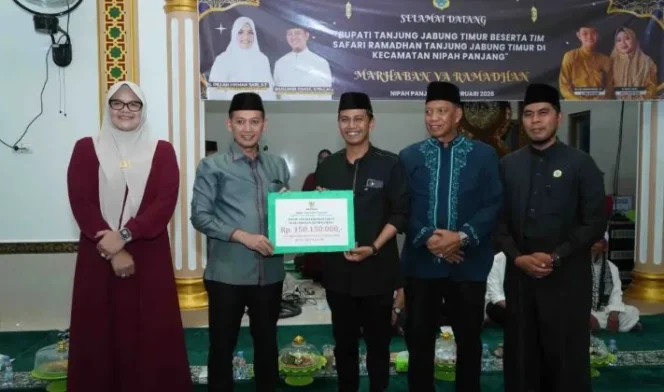 
 Bupati Hj Dillah Hich dan Wabup Safari Ramadhan di Desa Pemusiran, Nipah Panjang